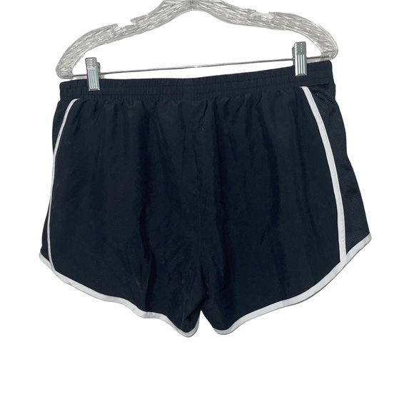 Under Armor Woman Shorts Size L ! - Picture 2 of 6